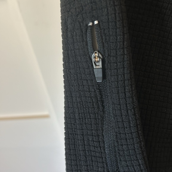 Gear Men’s Quarter Zip Pullover - Picture 5 of 6